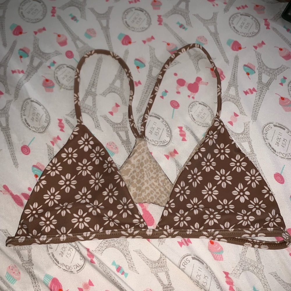 Daisy block Shaka top